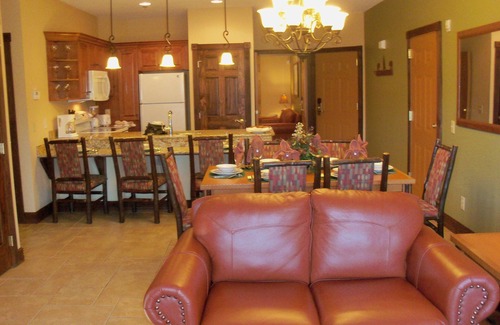 Gatlinburg Resort | Gatlinburg, New Year in the Smoky Mountains, 12/27/2025 thru 1/03/2026