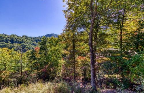 Chalet Village House | Gatlinburg Views A Unique Cabin Mountain Views Expansive Decks Adjacent To Gatlinburg & Ski Lodge cabin
