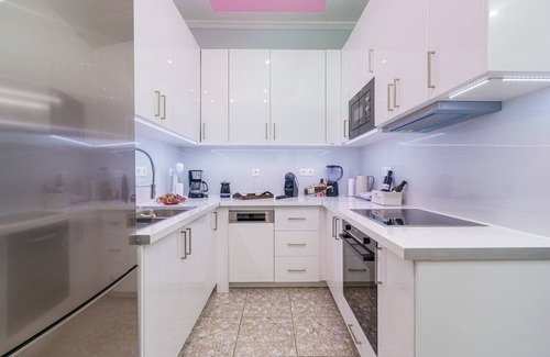 Athens House | Gazi Suite With Private Rooftop