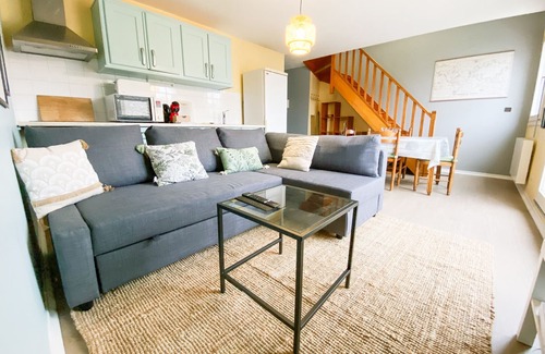 Quartier Chorier-Berriat Apartment | #GE - The Bostonian in Grenoble🗽3 bedrooms with balcony