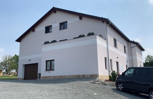 Chursdorf Apartment | Gemütliche Ferienwohnung in Idyllischer Lage - auf dem Land
