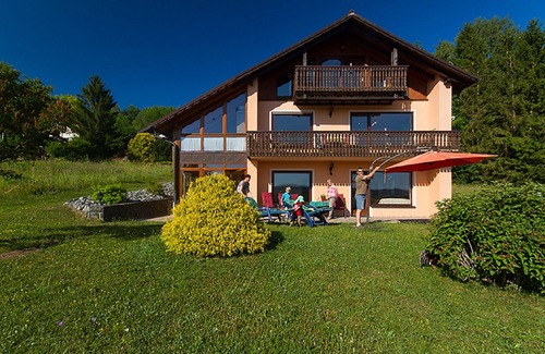 Fladungen Apartment | Gemütliche Ferienwohnung für bis zu Vier Personen mit Sonnenterrasse