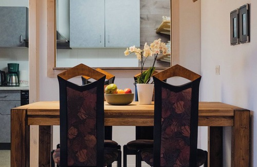 Oberlengenhardt Apartment | Gemütliche Ferienwohnung mit Besonderen Flair in der Glücksgemeinde Schömberg