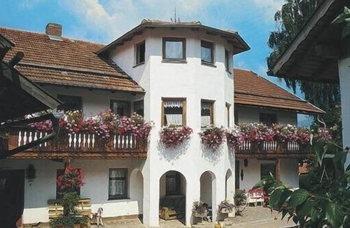 Arrach Apartment | Gemütliche Ferienwohnung (40qm) mit Dachgartenterrasse