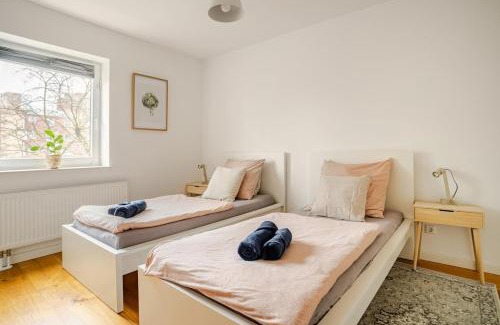Bothfeld Apartment | Gemütliche Große Ferienwohnung