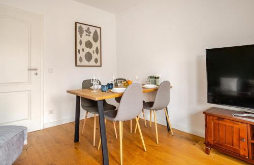 Bothfeld Apartment | Gemütliche Große Ferienwohnung