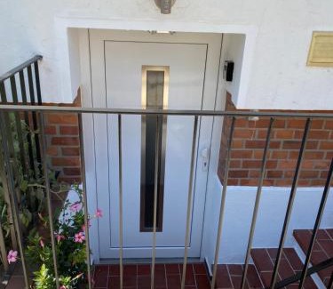 Iserhagen Sud Apartment | Gemütliche möblierte Souterrain Wohnung