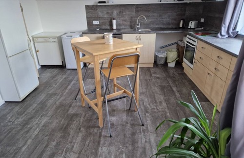 Galambok Apartment | Gemütliche, neu Ausgebaute Fewo, nur 2 km vom Heil-und Erlebnisbad Entfernt