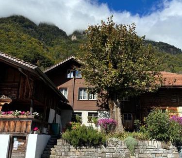 Niederried bei Interlaken Apartment | Gemütliche und rustikale Ferienwohnung