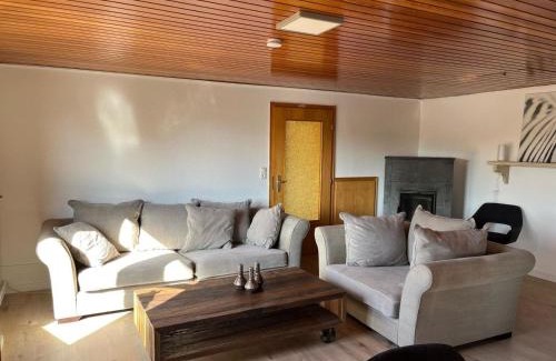 Groß Vollstedt Apartment | Gemütliches Zweibett-Zimmer in Schleswig-Holstein - ideal für Monteure und Geschäftsreisende, Gemeinschaftsbad Zimmer Nr 5