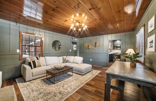 Tahoe Valley Cabin | Gem in South Lake Tahoe Emerald Point