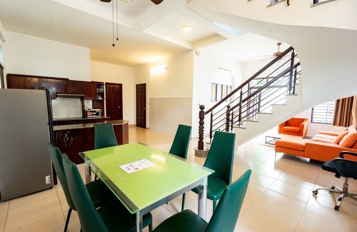 Thao Dien Villa | Gem Villa 19, Biệt thự phong cách gần gũi và sang trọng có hồ bơi lớn