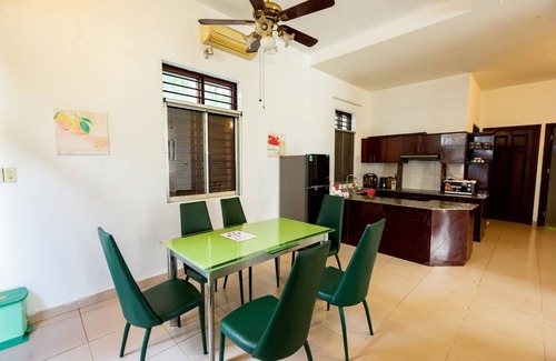 Thao Dien Villa | Gem Villa 19, Biệt thự phong cách gần gũi và sang trọng có hồ bơi lớn