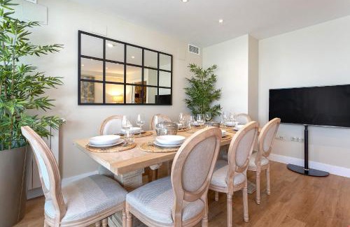 La Trinidad-San Juan y Todos los Santos Apartment | Genteel Home Paseo de la Victoria