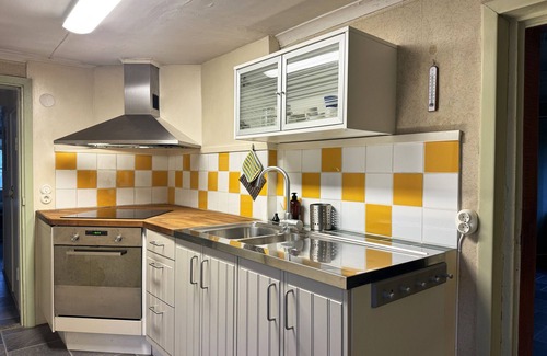 Romakloster Ski Chalet | Genuine Gotland house with large garden in Roma | SE12026