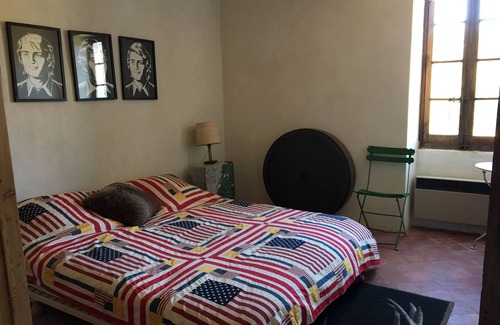 Reillanne Other | Genuine old provençal farm with large pool pool and great Luberon view