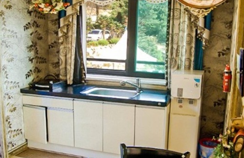 Geoje House | Geojedo Santa Monica Pension