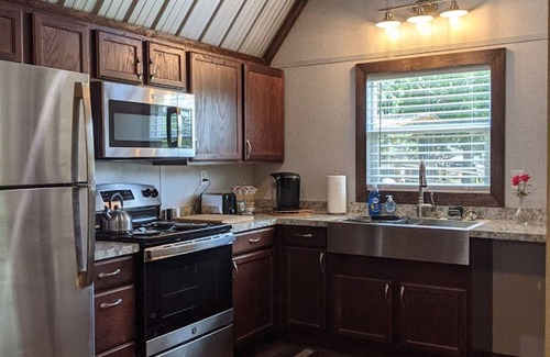 Cypress Cottage | Gerrie's Place2-PRIVATE-Cottage-Rescue Llama Ranch