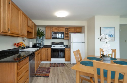 Chic's Beach Condo | Get a Truly Memorable Experience While Vacationing in this beautiful property.