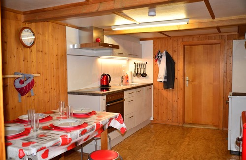 Innertkirchen Apartment | Get out of everyday's life - Treat yourself with us tranquility in beautiful surroundings