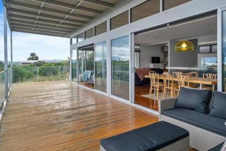 Opossum Bay House | Getaway-Hideaway you Choose views -close to beach