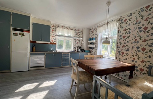 Hagfors Municipality Villa | Gezellig Zweeds Huis in het bos met Ruime Tuin
