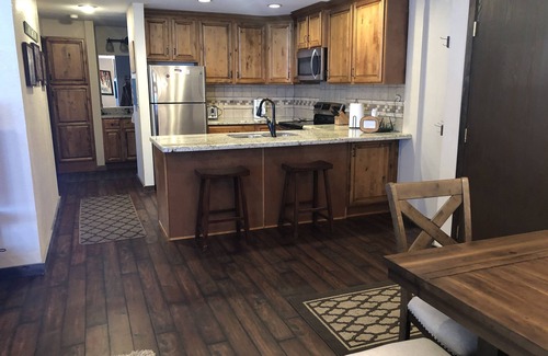 Brian Head Condo | Giant Step 3 Condo! Ski-in/Ski-Out. Completely Remodeled! WI-FI
