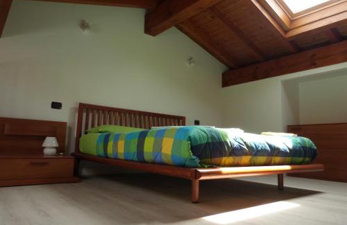 Centro Valle Intelvi Bed & Breakfast | Giardino tra i laghi