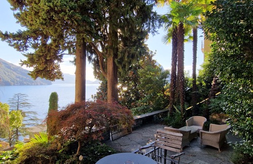 Castagnola Apartment | Giardino Violetta - great view, private palm garden