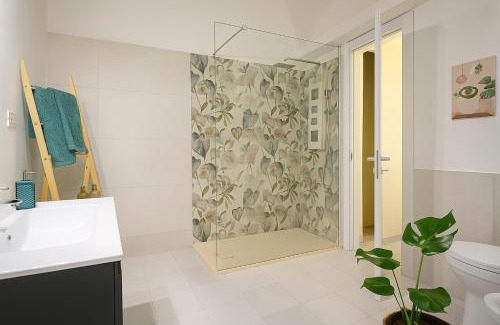 Borgo-Sanzio House | Giatì Studio - Cortile Privato & Metro