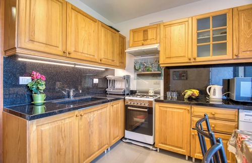 Kfardebian Apartment | Gin 3-Bedroom Apartment in Mzaar