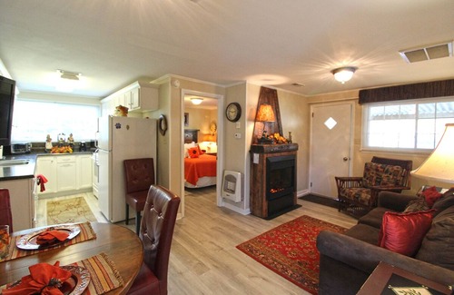 Bryson City House | Gin`s Deep Creek Cottage
