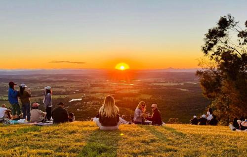 Eagle Heights Apartment | Gin's Rainforest stay -pet friendly