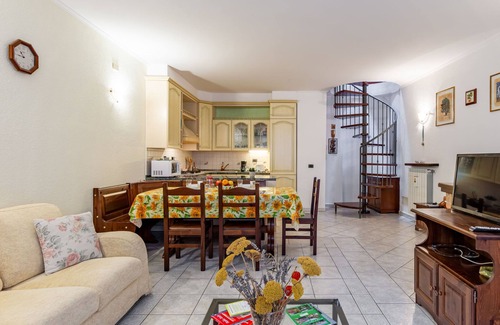 Corrido House | Girasole by Interhome