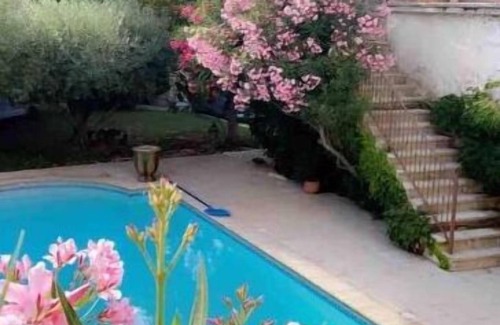 Bezouce House | Gite 2 Personnes Avec Terrasse, Piscine et Jardin, la Closerie de Besocia