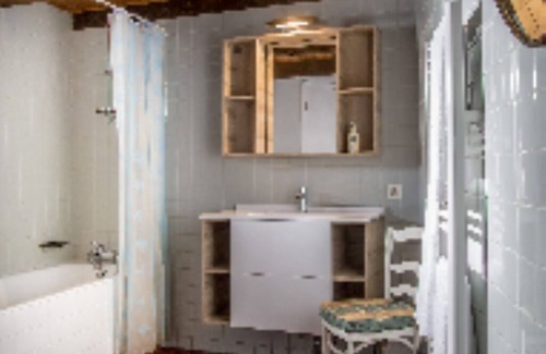 Cassaniouze House | Gite 5 Personnes Avec Piscine " L'oustal de Clémence"