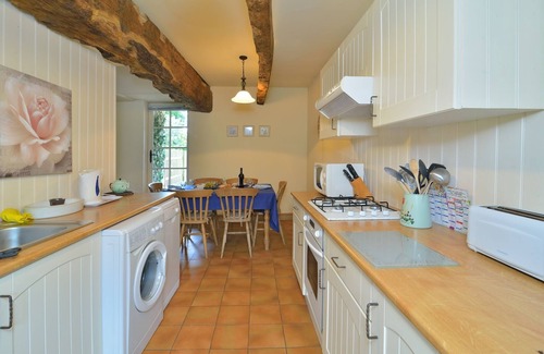 Plumaudan Cottage | Gite attached to 15th Century Manor with heated pool and fishing lake