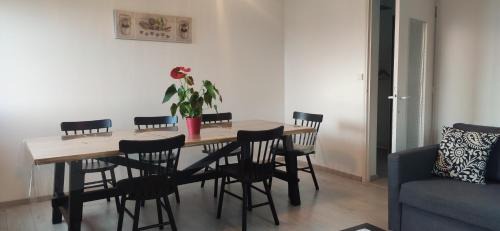 La Bridoire Apartment | Gite AU CRETET vue campagne La Bridoire proche lac Aiguebelette