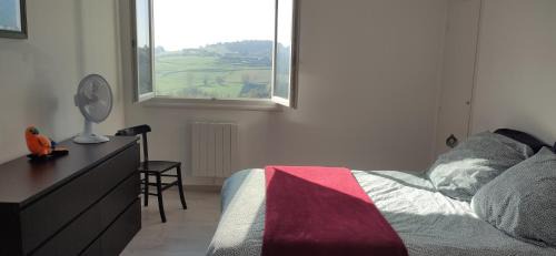 La Bridoire Apartment | Gite AU CRETET vue campagne La Bridoire proche lac Aiguebelette