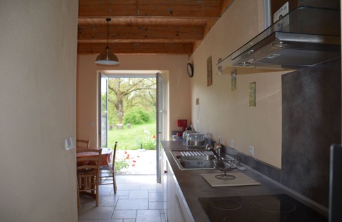 Aydat Cottage | Gîte Aydat les Prades in the Parc des Volcans