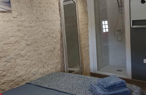 Brossac Cottage | Gite Brossac, 1 bedroom, 2 persons