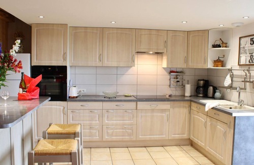 Cindre Cottage | Gite Cindré, 4 bedrooms, 8 persons