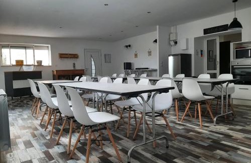 Chambretaud House | gite des mariés à 7mn du puy du F0U