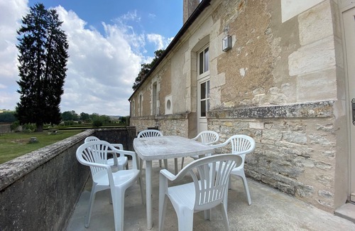Accolay House | Gite in a historic monument. Ideal for recharging your batteries in Burgundy.