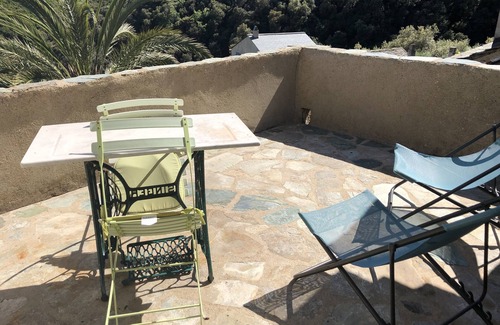 Rogliano Cottage | Gîte in the heart of the maquis with breathtaking views of the island of Capria