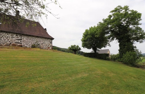 Jussac Cottage | Gite Jussac, 2 bedrooms, 5 persons