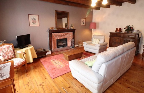 Jussac Cottage | Gite Jussac, 2 bedrooms, 5 persons