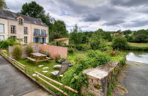 Mallievre House | Gite L'Alizé 2/4 persons 6kms from the puy du fou park