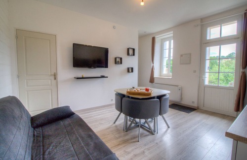 Mallievre House | Gite L'Alizé 2/4 persons 6kms from the puy du fou park