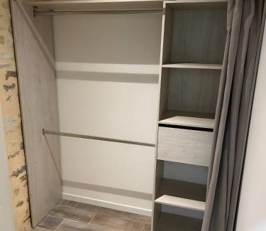 Saint-Martin-des-Fontaines House | Gite les garnes